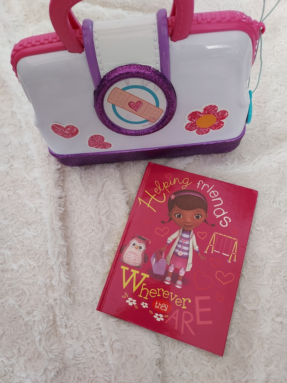 Disney Doc McStuffins Lab Coat Bag Stethoscope & Prescription Notebook Playset - Picture 7 of 14